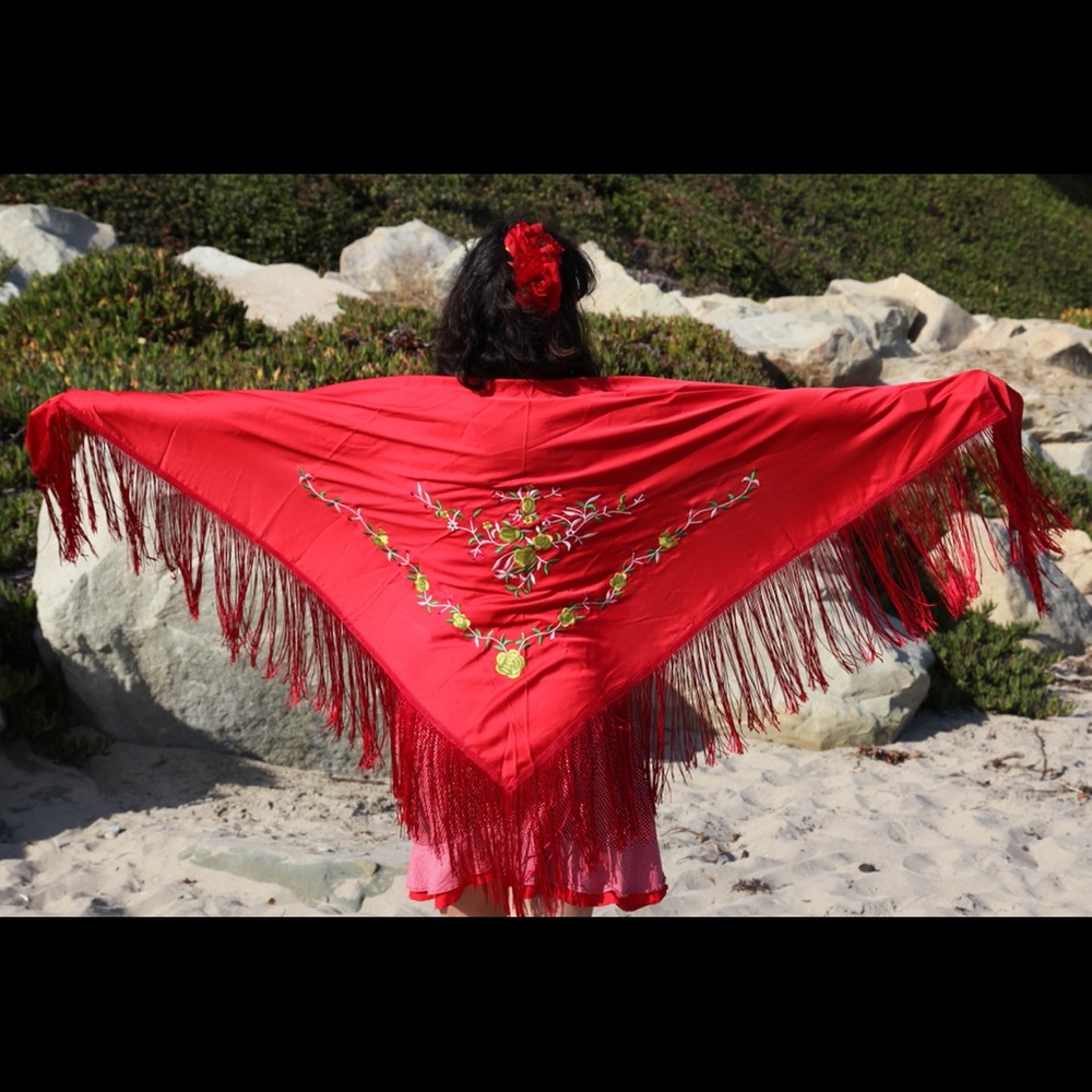 Flamenco shawls